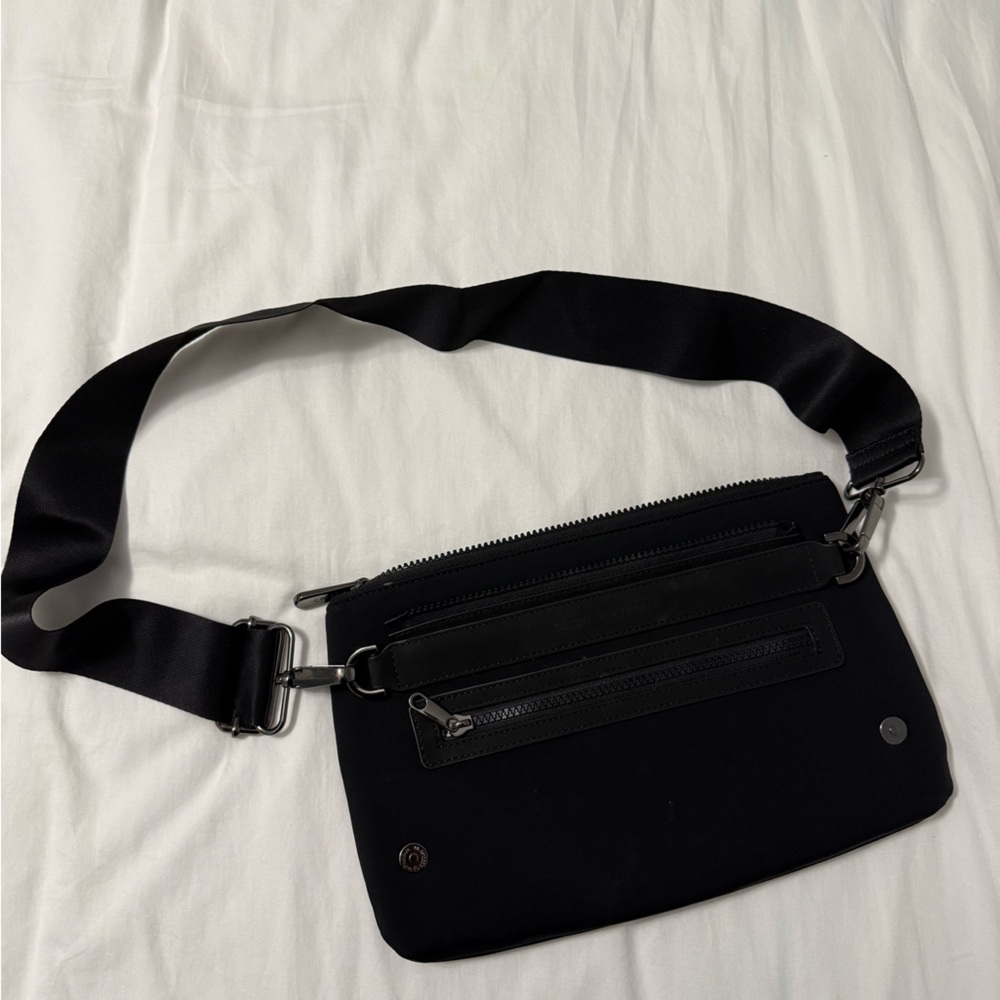 Athletea crossbody
